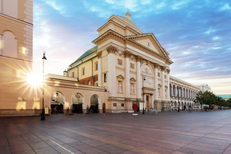 highlights-of-warsaw-private-bike-tour-with-licensed-guide