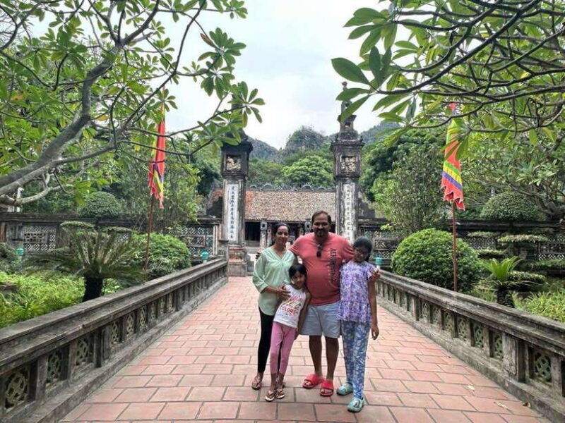 hoa-lu-ancient-capital-mua-cave-tam-coc-boat-trip