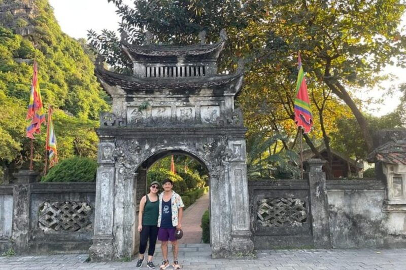hoa-lu-tam-coc-mua-cave-1-day-trip-by-limousine