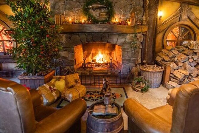 Hobbiton Movie Set Tour to Blue Springs and Mineral Spa - FAQs  