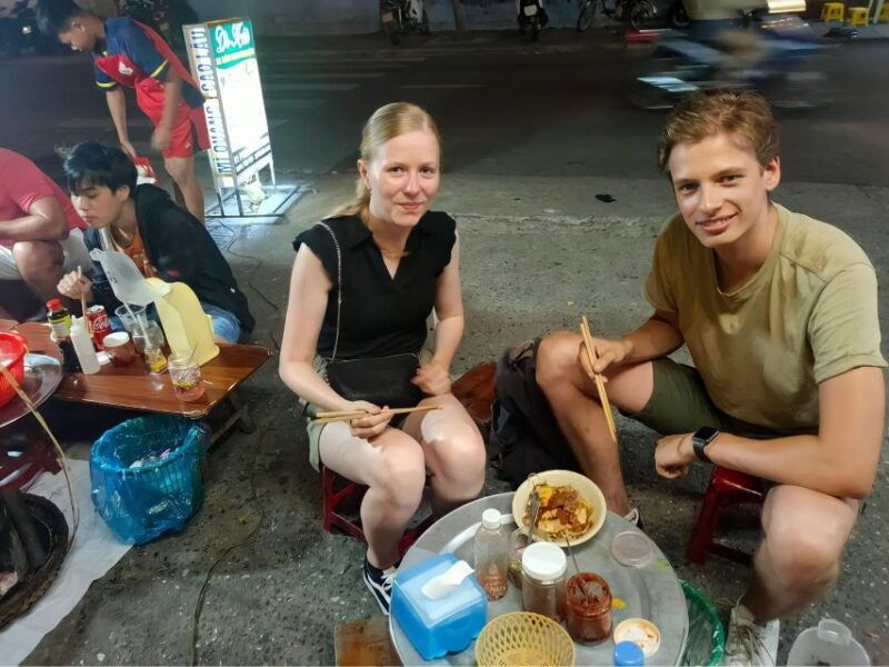 hoi-an-street-food-tour-with-billy
