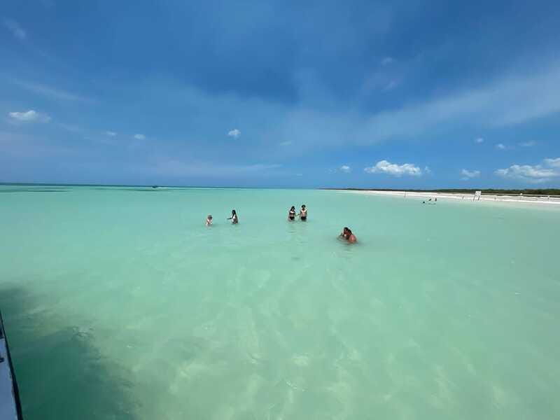 holbox-punta-mosquitos-yalahau-and-pasion-island-boat-tour