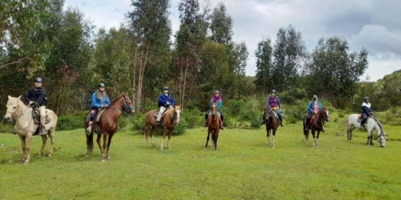 horseback-ride-to-the-temple-of-the-moon-and-chacan-mountain