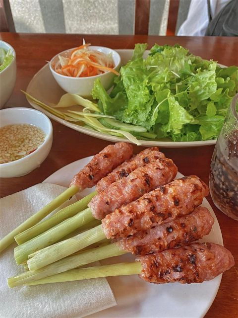hue-night-street-food-tour-with-a-local-guide