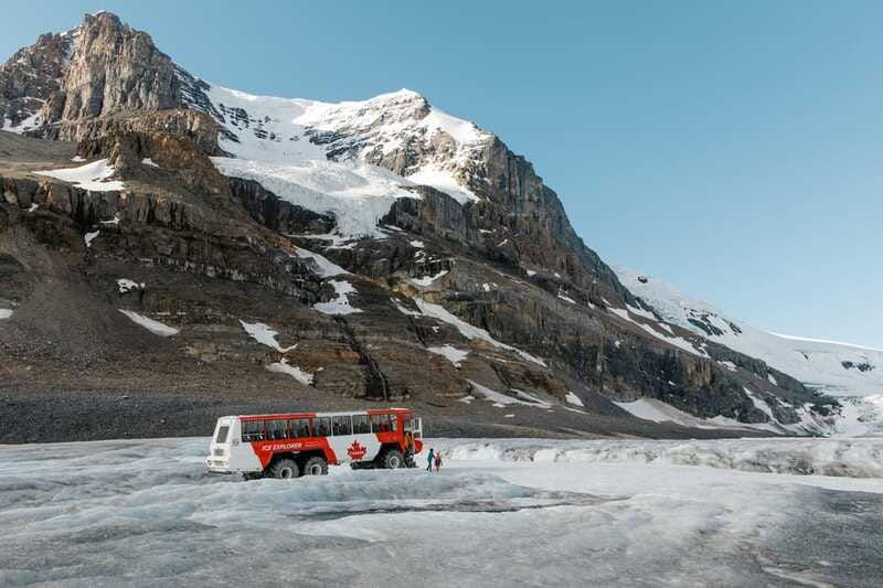icefield-bow-lake-columbia-icefield-peyto-lake-day-tour