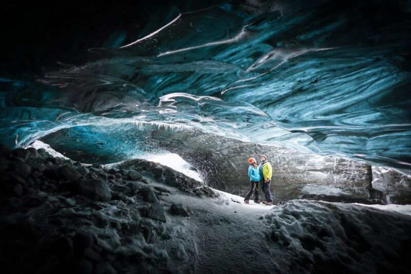 iceland-ice-cave-captured-with-professional-photos