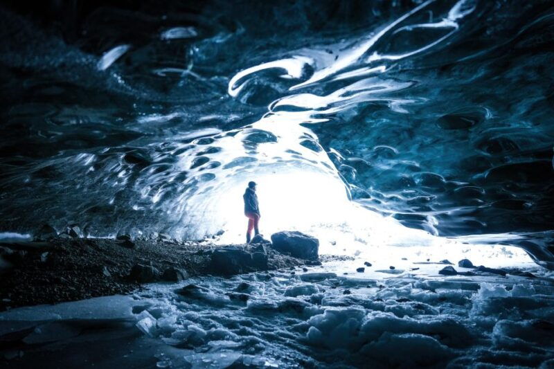 iceland-private-ice-cave-captured-with-professional-photos