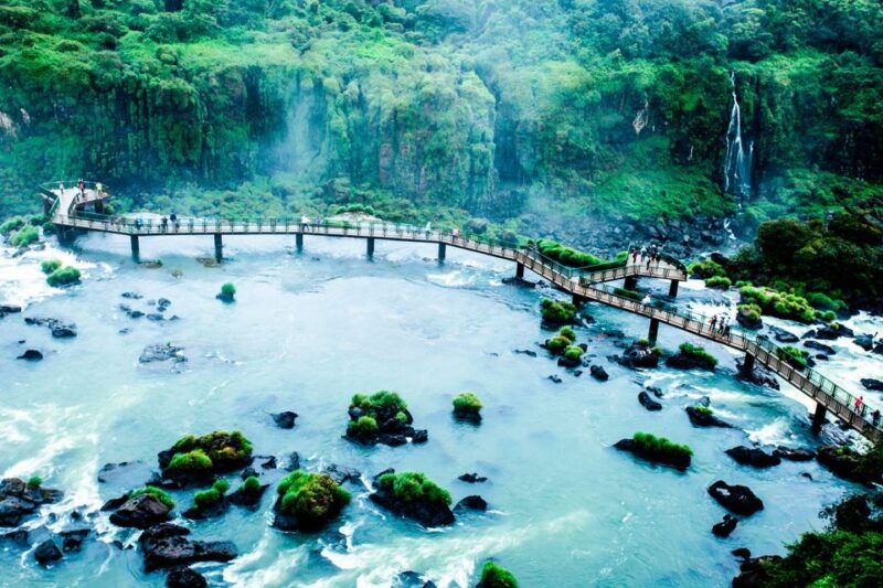 iguazu-falls-brazil-argentina-3-day-in-out-transfers