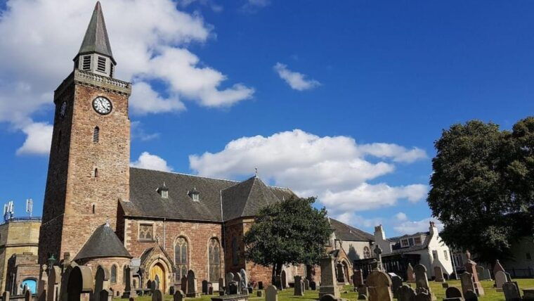 inverness-city-walking-tour-exploration-game