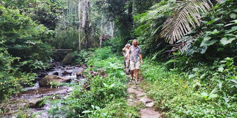 jakarta-active-volcano-waterfall-beautiful-local-village