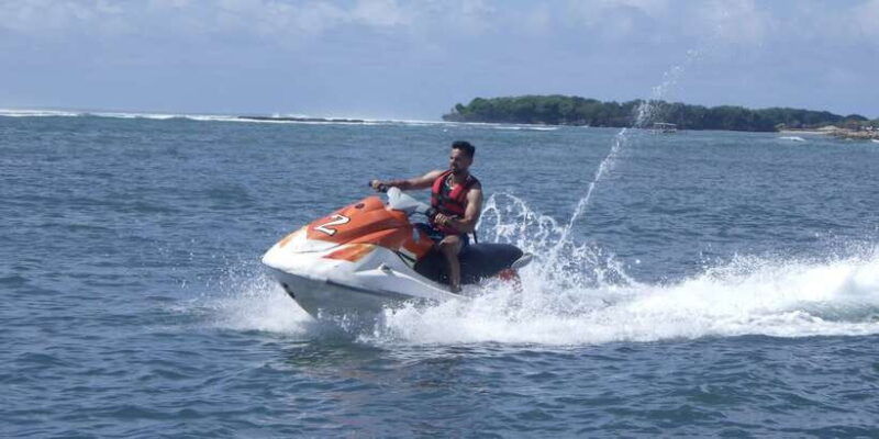 jet-ski-and-sea-walker