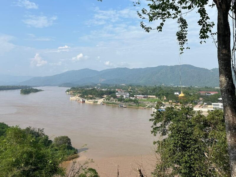join-tour-1-day-trip-around-chiang-rai-included-lunch-buffet