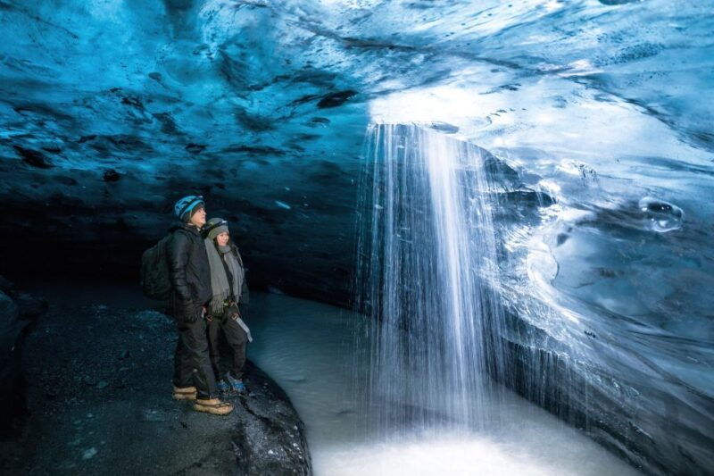 jokulsarlon-glacier-hike-ice-cave-and-photoshoot-package