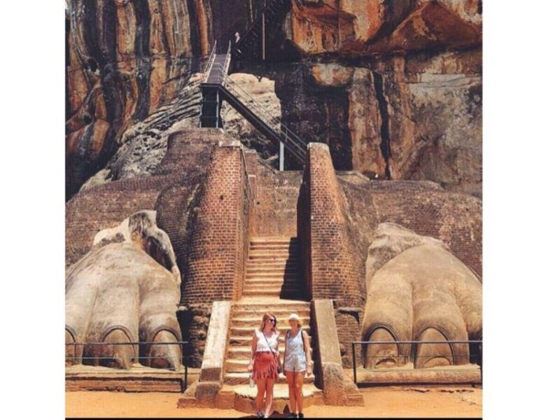 kandy-to-sigiriya-day-tours-tuk-tuk-by-local