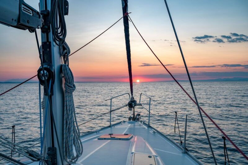 kassandra-private-sunset-sailing-cruise-with-wine-fruit