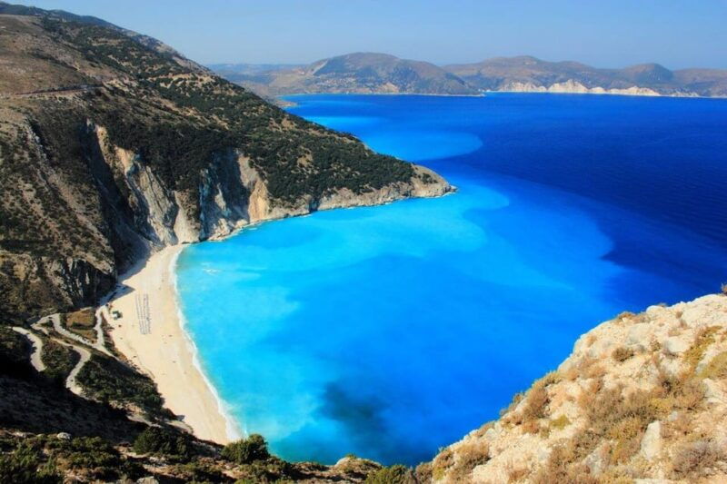 kefalonia-half-day-tour-melissani-drogarati-myrtos-beach
