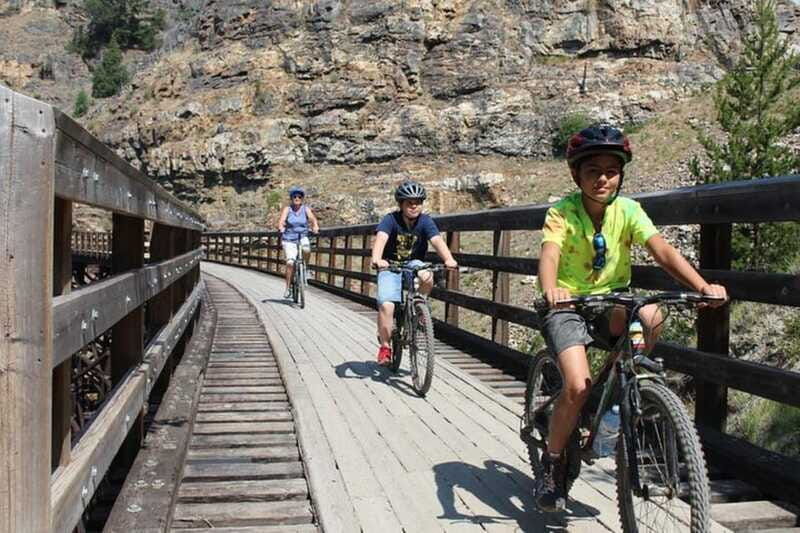 kelowna-myra-canyon-bike-wine-tasting-full-day-tour