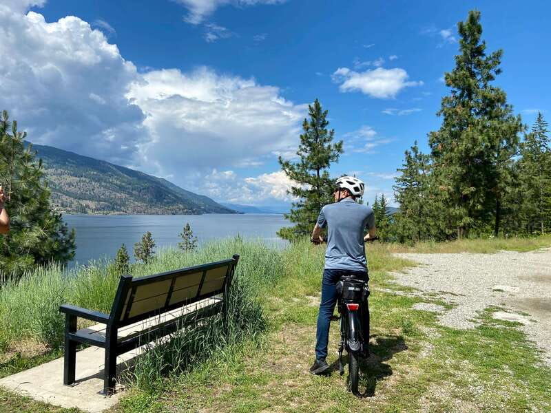 kelowna-okanagan-lake-guided-e-bike-tour-with-picnic