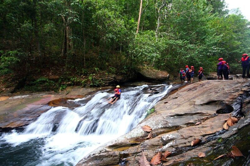kitulgala-kataran-oya-canyoning-adventure