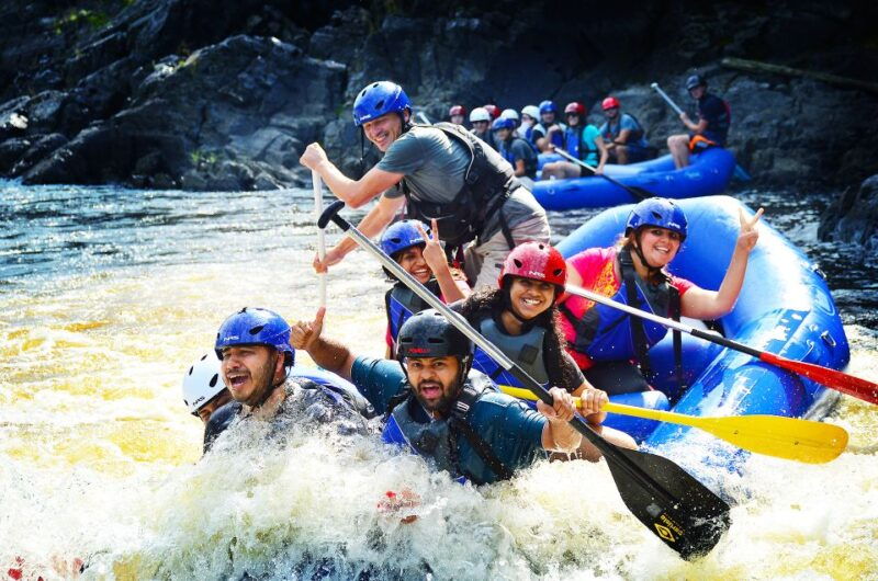 kitulgala-white-water-rafting-waterfall-rappel-with-lunch