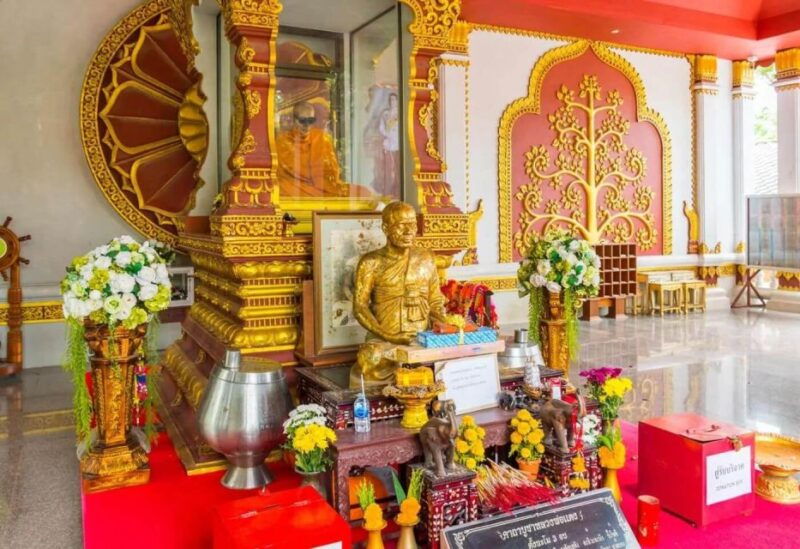 koh-samui-waterfall-and-mummified-monk-temple-tour