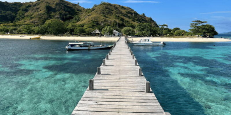 komodo-island-3d2n-private-speedboat-land-tour-hotel