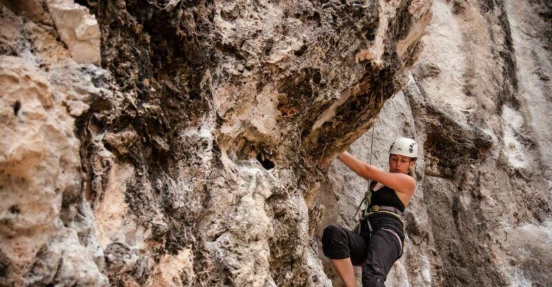 krabi-half-day-rock-climbing-at-railay-beach