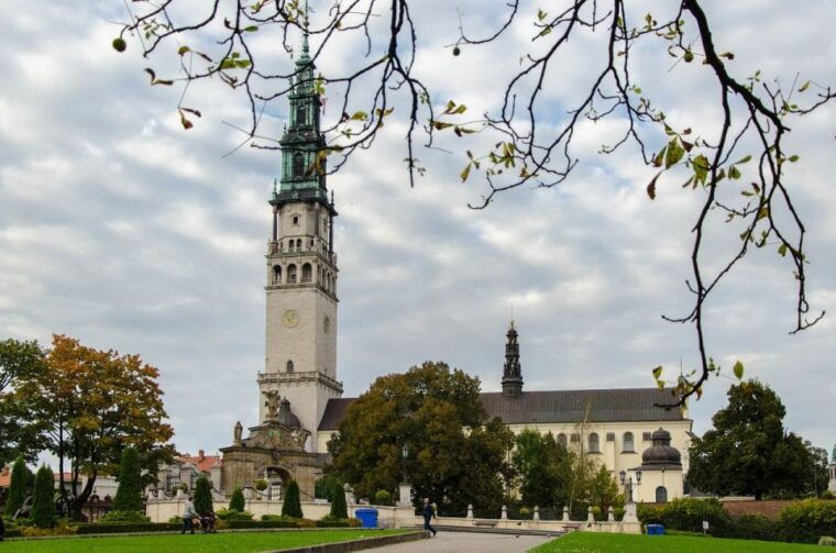 krakow-1-day-private-tour-to-jasna-gora-czestochowa