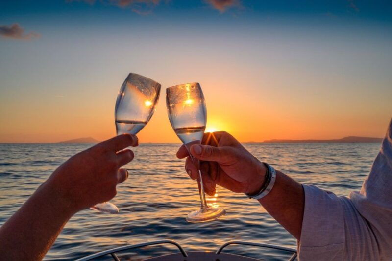 la-spezia-sunset-boat-tour-with-aperitif-and-snacks