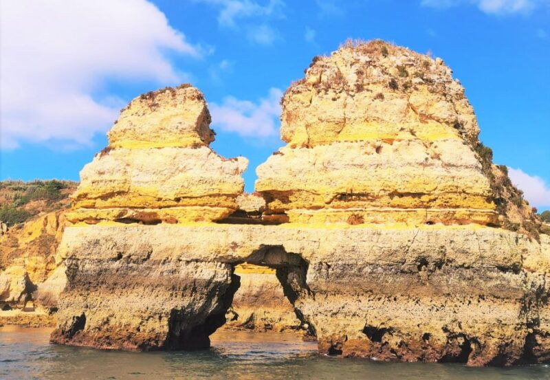 lagos-boat-trip-to-grottos-of-ponta-da-piedade-and-caves