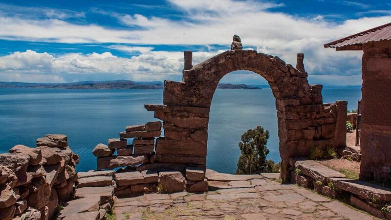 lake-titicaca-2-day-tour-to-uros-amantani-and-taquile
