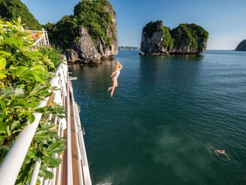 lan-ha-bay-luxury-cruise-6-hours-trip-kayaking-bike-swim