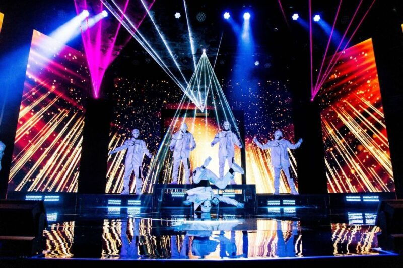 las-vegas-strip-jabbawockeez-at-mgm-grand