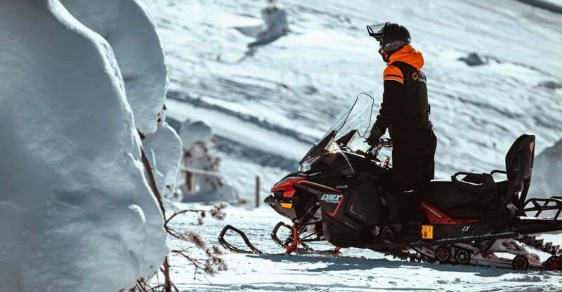 levi-full-day-snowmobile-safari-to-wilderness