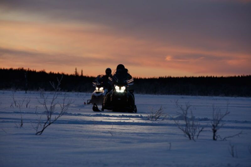 levi-snowmobile-tour-to-snow-village