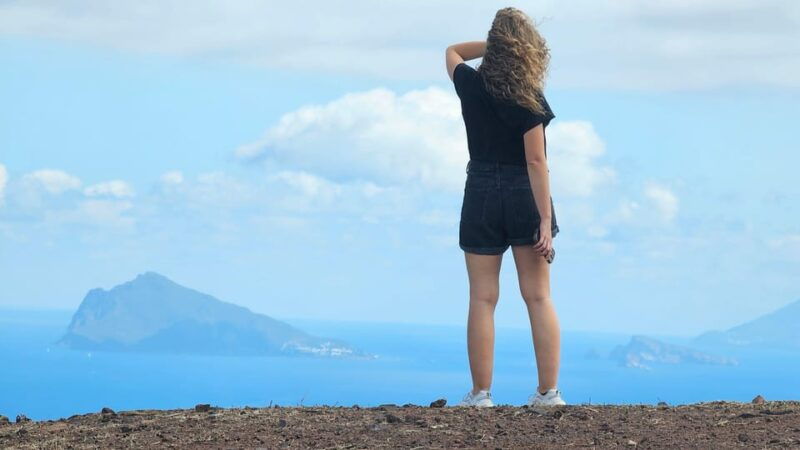 light-hike-with-local-guide