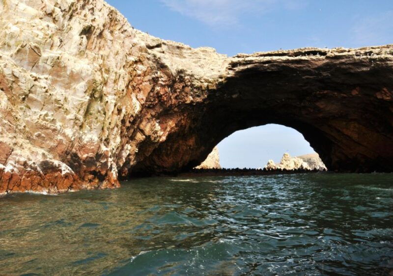 lima-ballestas-huacachina-sunset-day-trip-all-inclusive