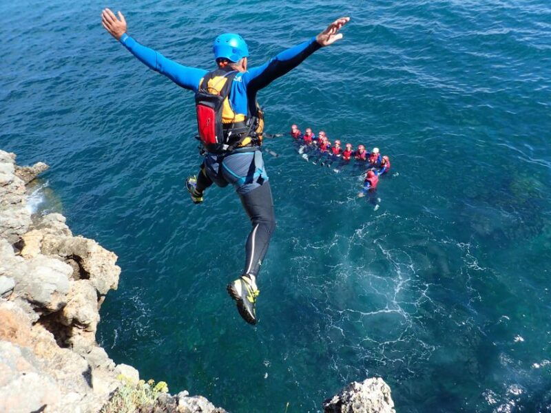 lisbon-coasteering-and-speedboat-arrabida-setubal-sesimbra