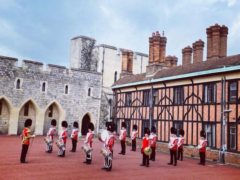 london-10-hour-private-tourwindsor-castlebathstonehenge