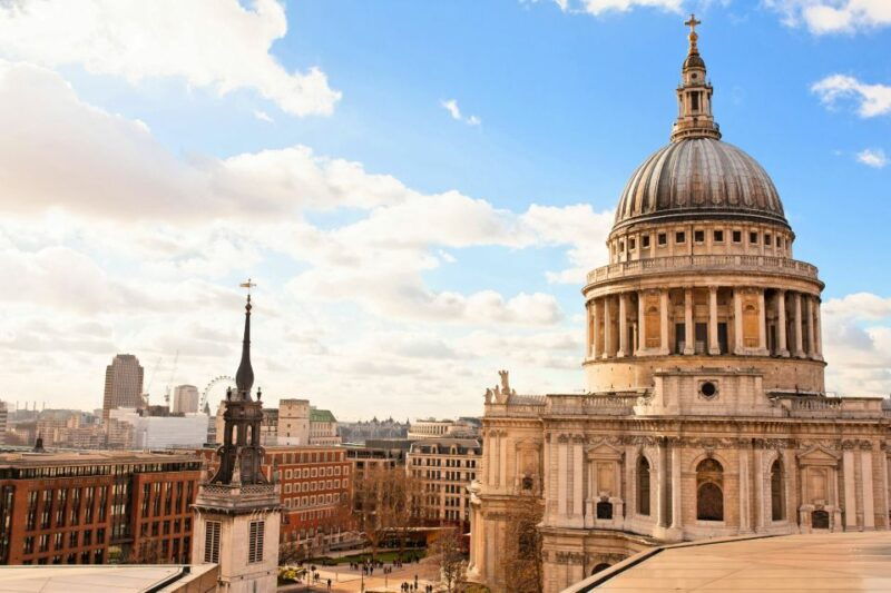 london-christmas-lights-nighttime-bus-tour-with-live-guide