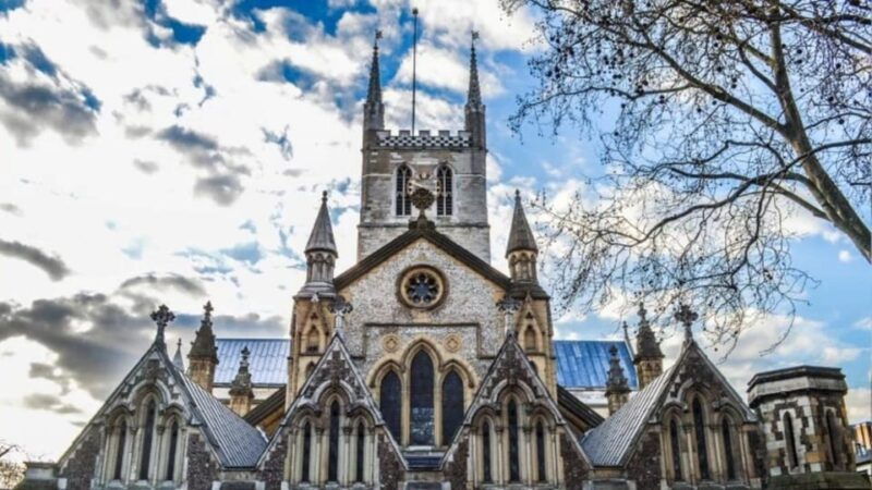 london-family-friendly-black-tudors-thames-walking-tour