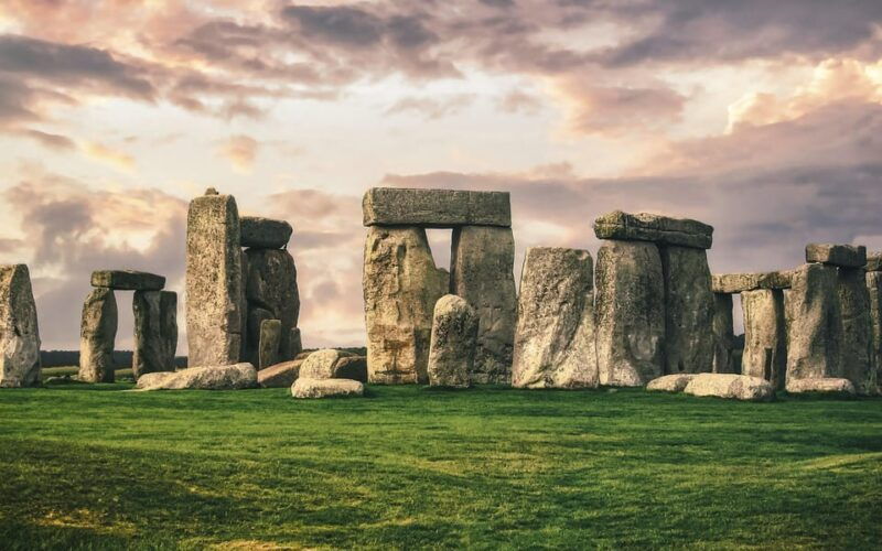 london-private-tour-to-windsor-castle-stonehenge-bath
