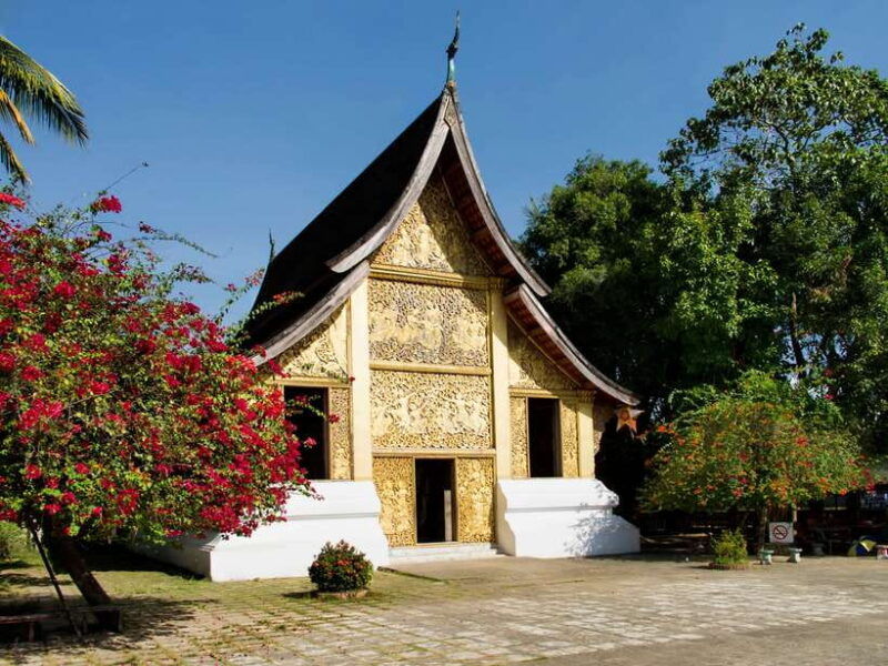 luang-prabang-private-must-see-sights-and-mount-phousi-tour