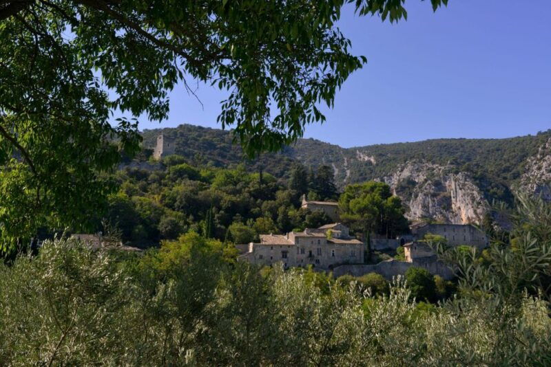 luberon-electric-bike-tour-oppede-ride