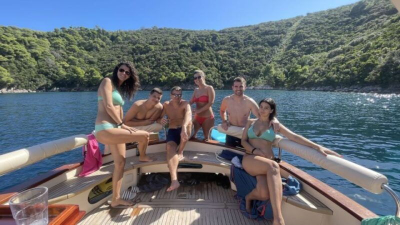 luxury-private-boat-tour-to-elaphiti-islands-8-hours