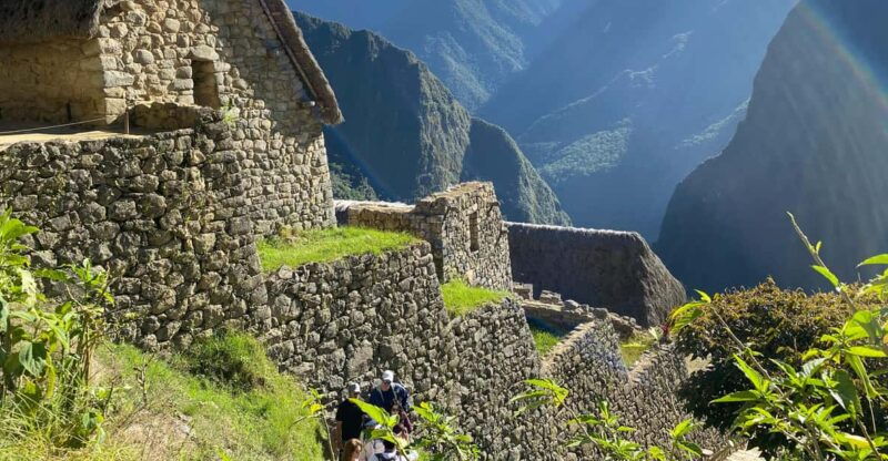 machu-picchu-group-guided-tour