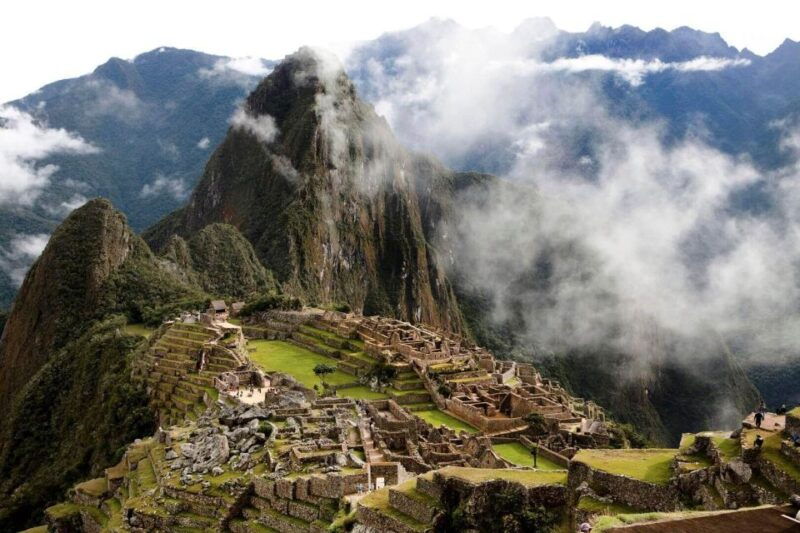 machu-picchu-private-exclusive-adventure-from-cusco-lunch