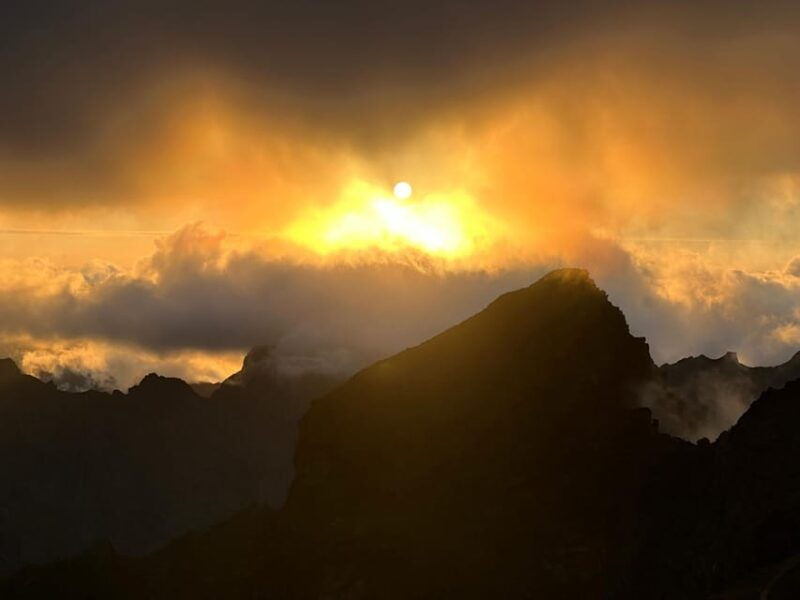 madeira-pico-do-arieiro-sunset-and-optional-dinner-drinks