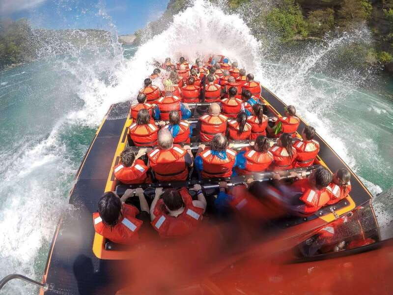 maid-of-the-mist-jetboat-ride-lunch-ice-cream-included-2