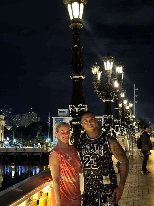 manila-chinatown-nighttime-tour-by-tuk-tuk